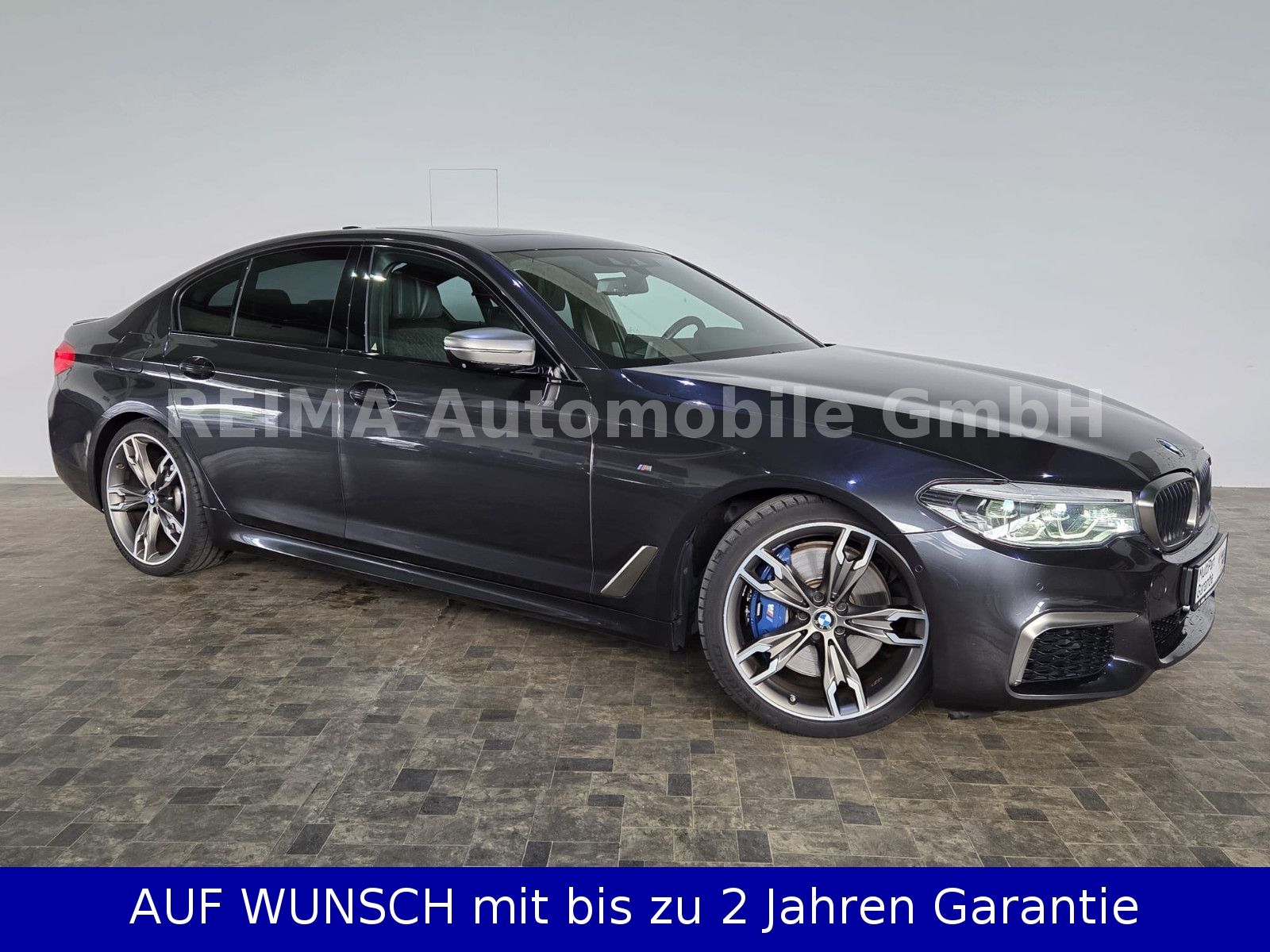 Fahrzeugabbildung BMW M550 i xDrive, Pano, LED, HUD, Massage