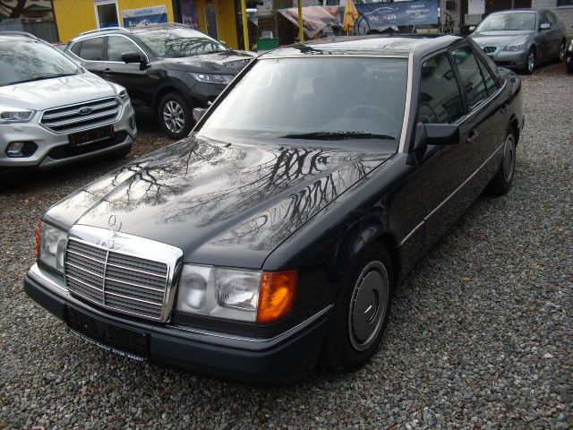 Mercedes-Benz 230E  W 124   H-Kennzeichen