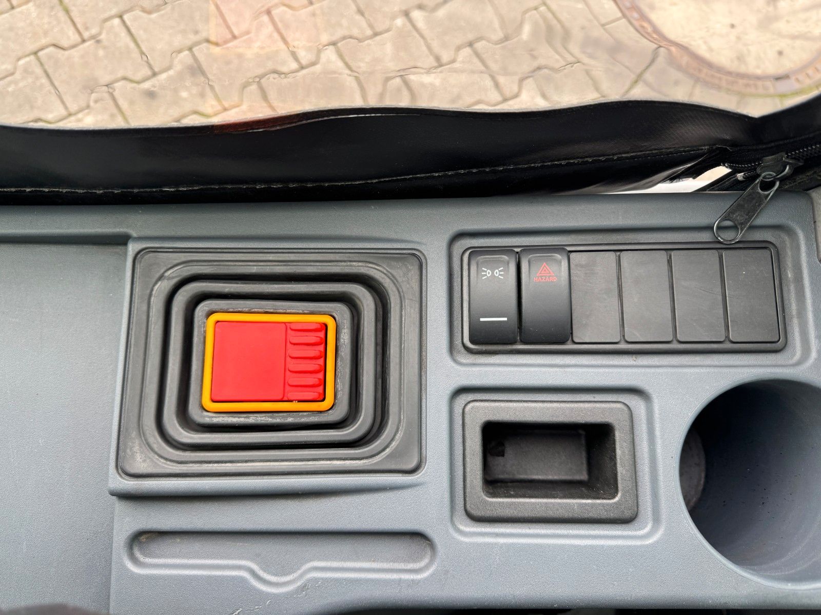 Fahrzeugabbildung Jungheinrich EFG 215 / Triplex: 4.25m! / SS / nur 3.298h!