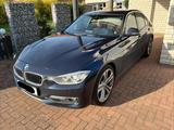 BMW 330d Luxury Line Sportaut./Keyless/Schiebedach - gebrauchte BMW 330 aus dem Jahr 2012