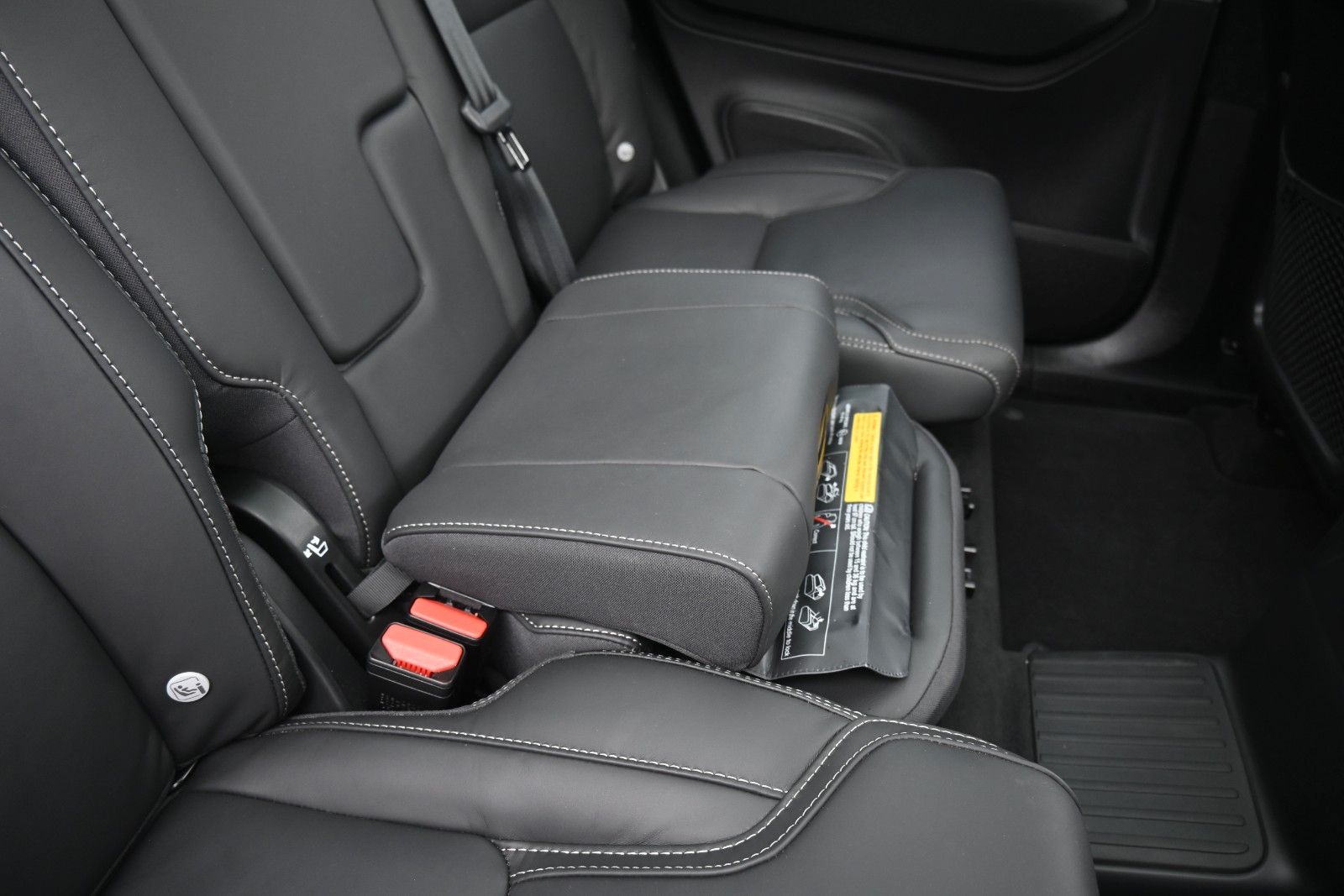 Fahrzeugabbildung Volvo XC90 T8 AWD Ultra Dark*STDHZG*360°*LUFT*B&W*ACC
