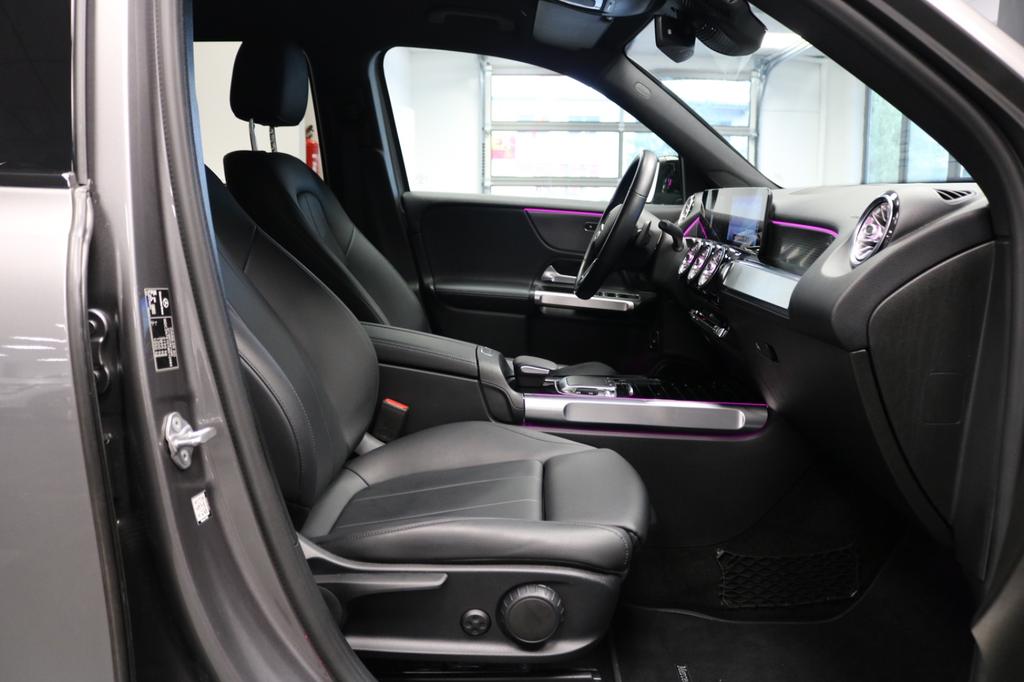 Mercedes-Benz GLB 180