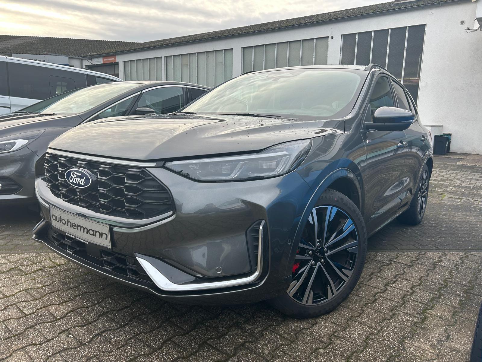 Ford Kuga ST-Line X 1.5 EcoBoost 20 Zoll Panorama-