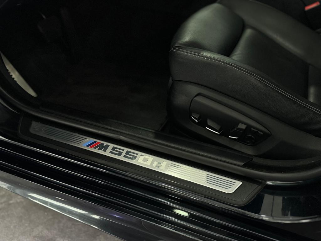 BMW M550