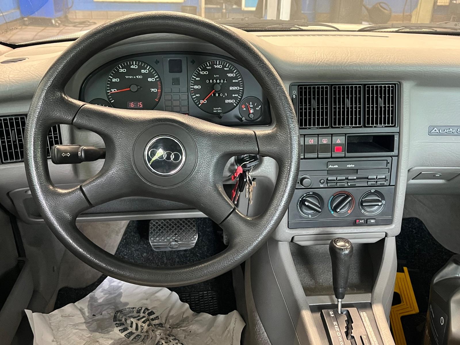Audi 80 2.3 E Limo 5 Zylinder Motor mit Klimaanlage