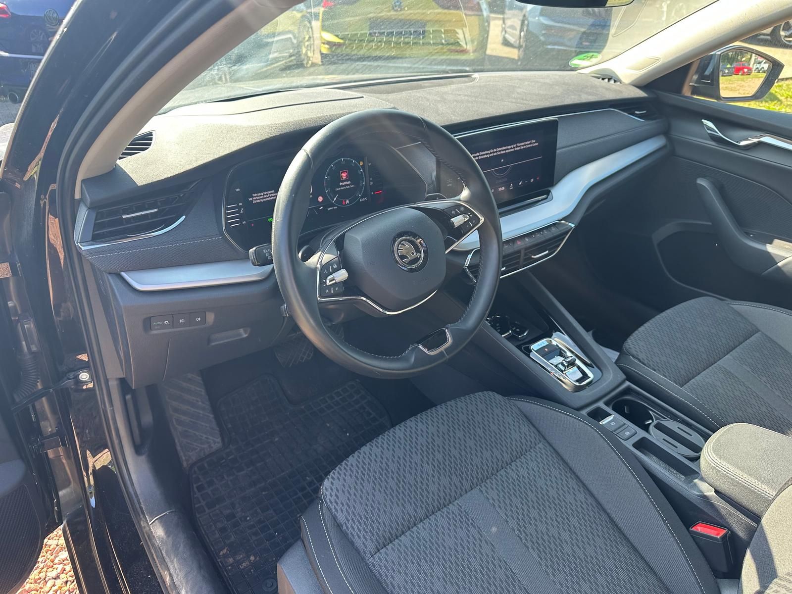 Skoda Octavia Combi 2.0 TSI DSG Style 4x4 AHZV HuD SMA foto 4