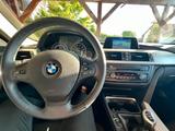 BMW 320i - - BMW 320: Limousine
