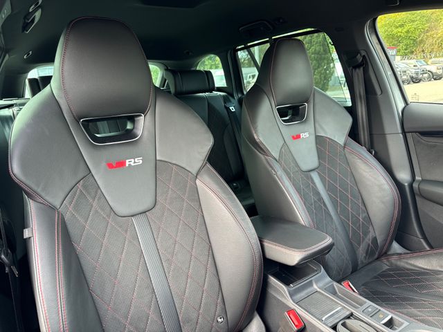 Skoda Octavia Combi RS-LED-AHK-SHZ-CarPlay-Ambi