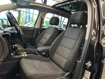 Volkswagen Touran *7 Sitzer*NAV*PANO**3-ZONEN*