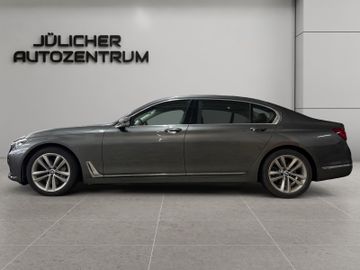 BMW 750 - 5