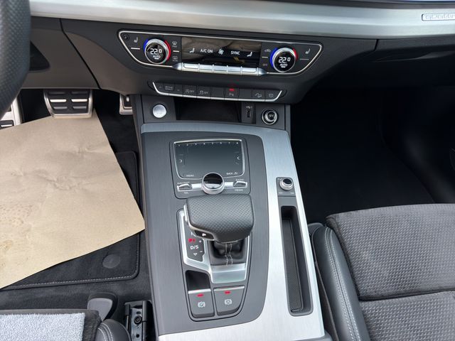Q5 40 TDI quattro sport Matrix-LED, B&O, AHK