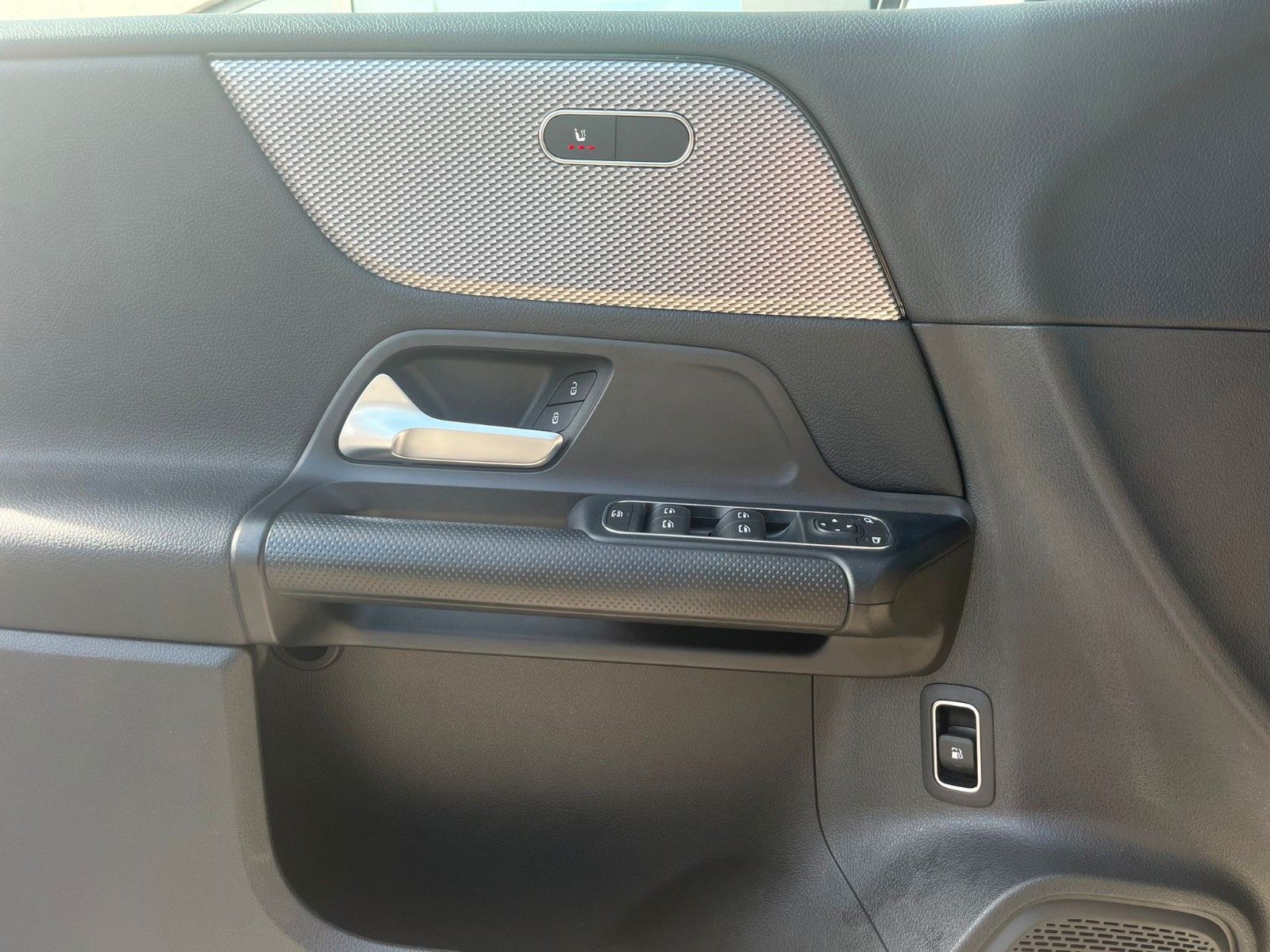 Fahrzeugabbildung Mercedes-Benz B 250 B -Klasse B 250 e