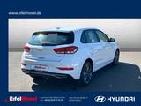 Hyundai i30 1.5 Trend - mit Benzin-Antrieb: Weiß, Beheizbares Lenkrad