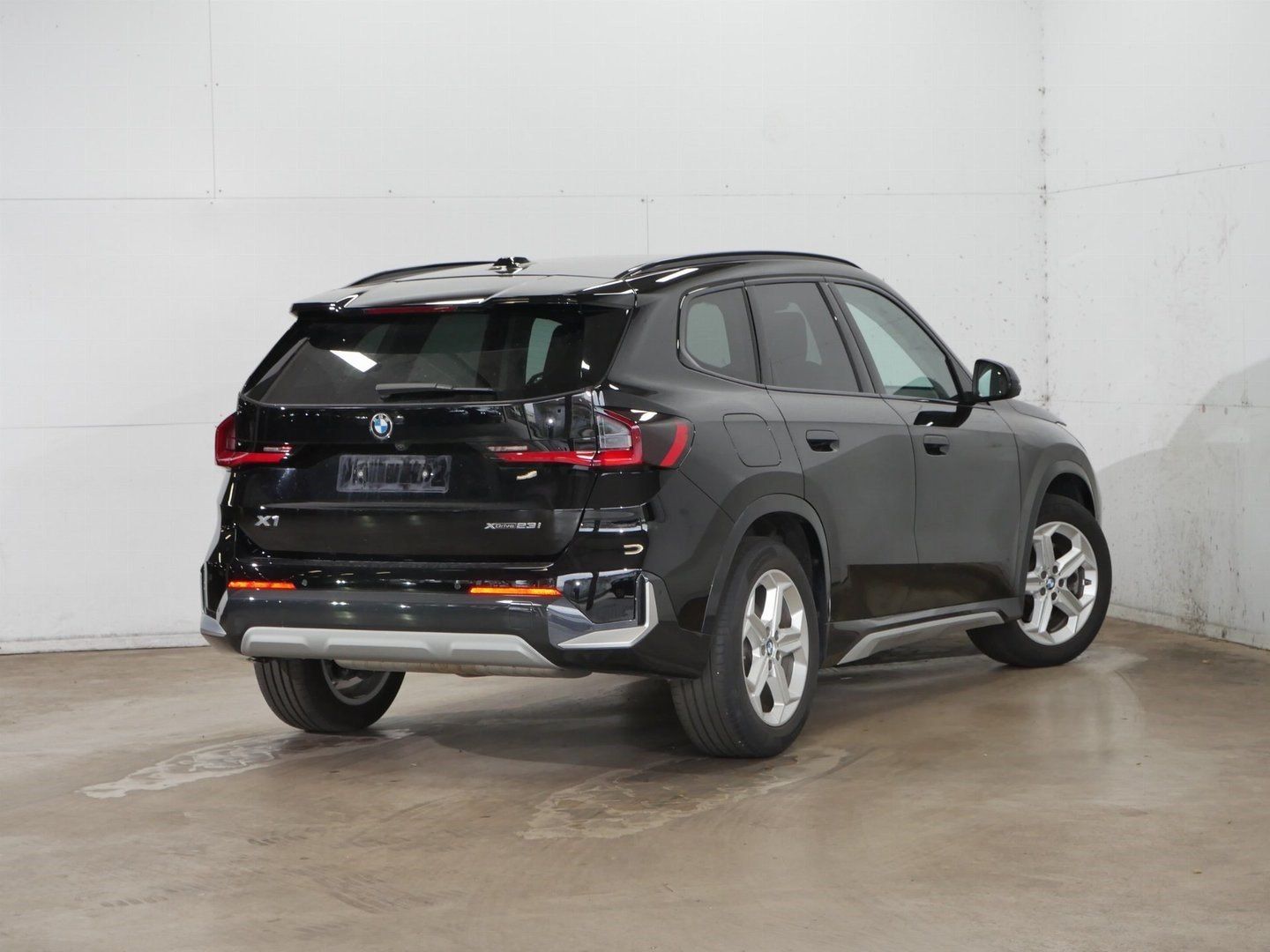 BMW X1 xDrive23i xLine DrivingAssistProf HeadUp foto 2