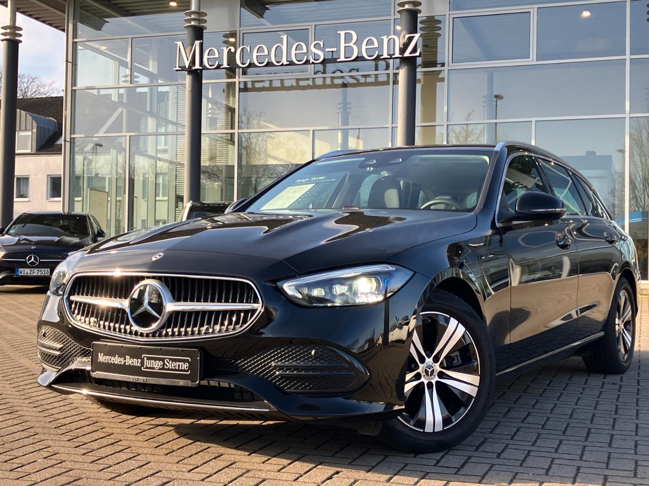 Mercedes-Benz C 200 T Avantgarde Digital Light Distronic