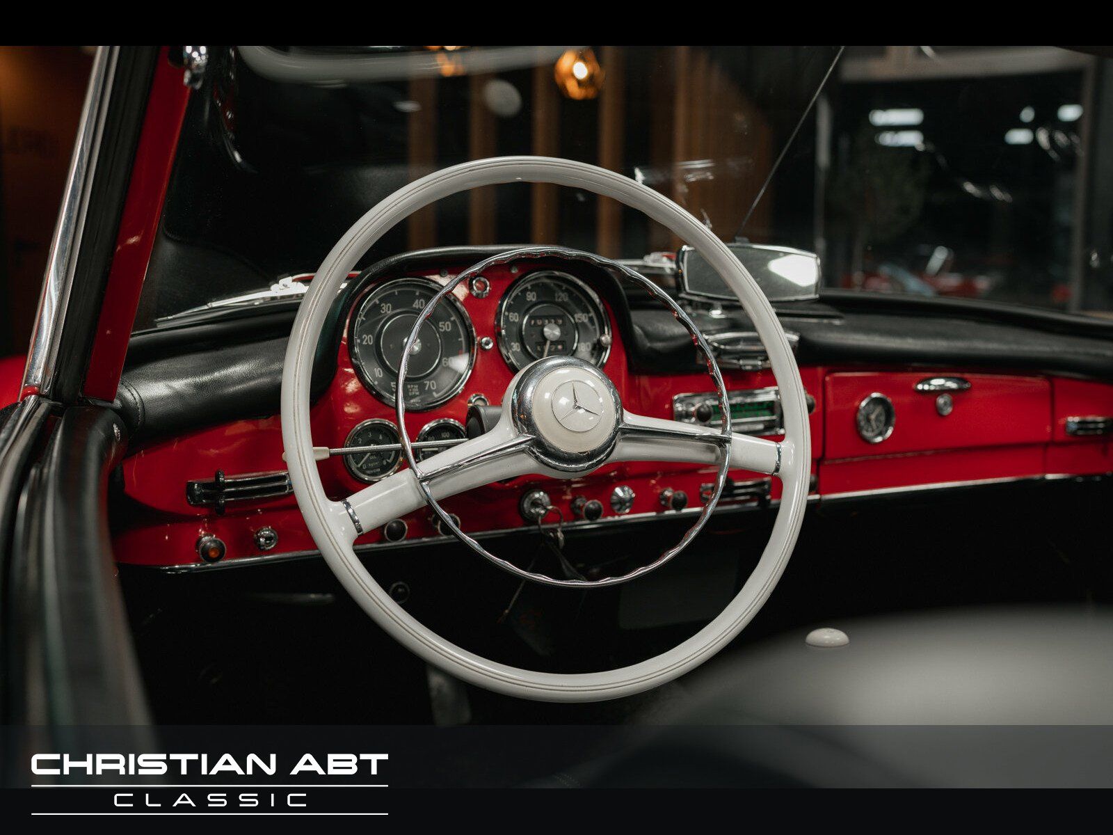 Fahrzeugabbildung Mercedes-Benz 190 SL 121 Cabrio