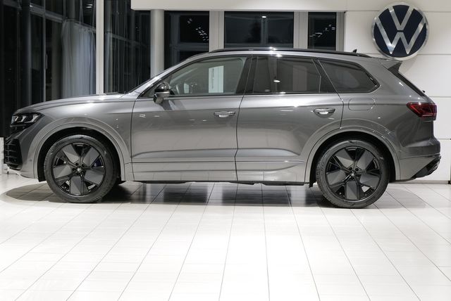 Volkswagen Touareg R eHybrid 4Motion AHK Dynaudio HuD 360°