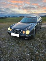 Mercedes-Benz Mercedes Benz E240 - gebrauchte Mercedes-Benz E 240 aus dem Jahr 2001