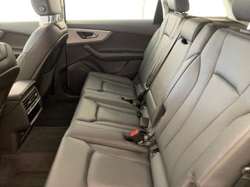 Audi Q7 - 9