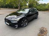 Infiniti Q30 Sport DCT Alcantara LED 19'' Sehr gepflegt - Infiniti Q30 in Frankfurt (Main)