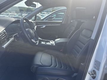 Volkswagen Touareg - 4