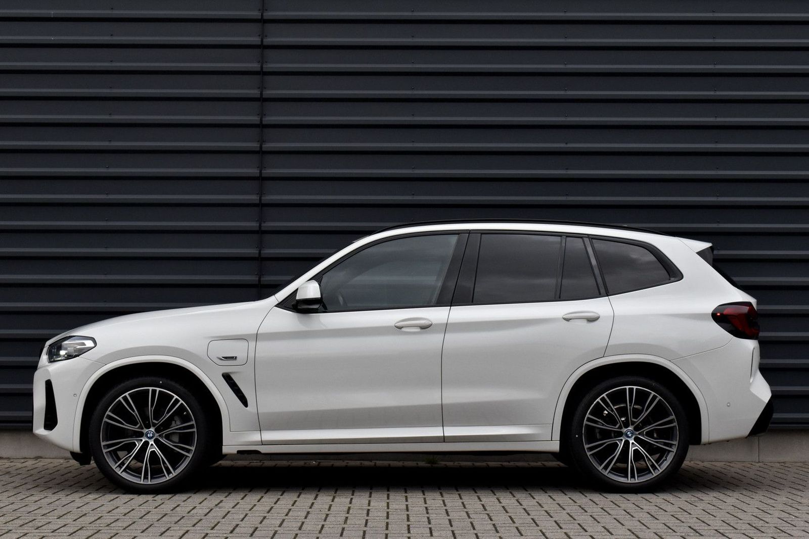 BMW X3 xDrive30e M Sport | Pano | 21'' Wielen | Came imagem 3