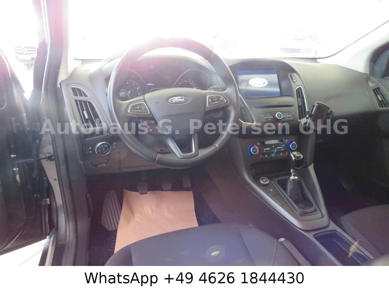 Fahrzeugabbildung Ford Focus Turnier Business*Klimaau*SHZ*Navi*APP