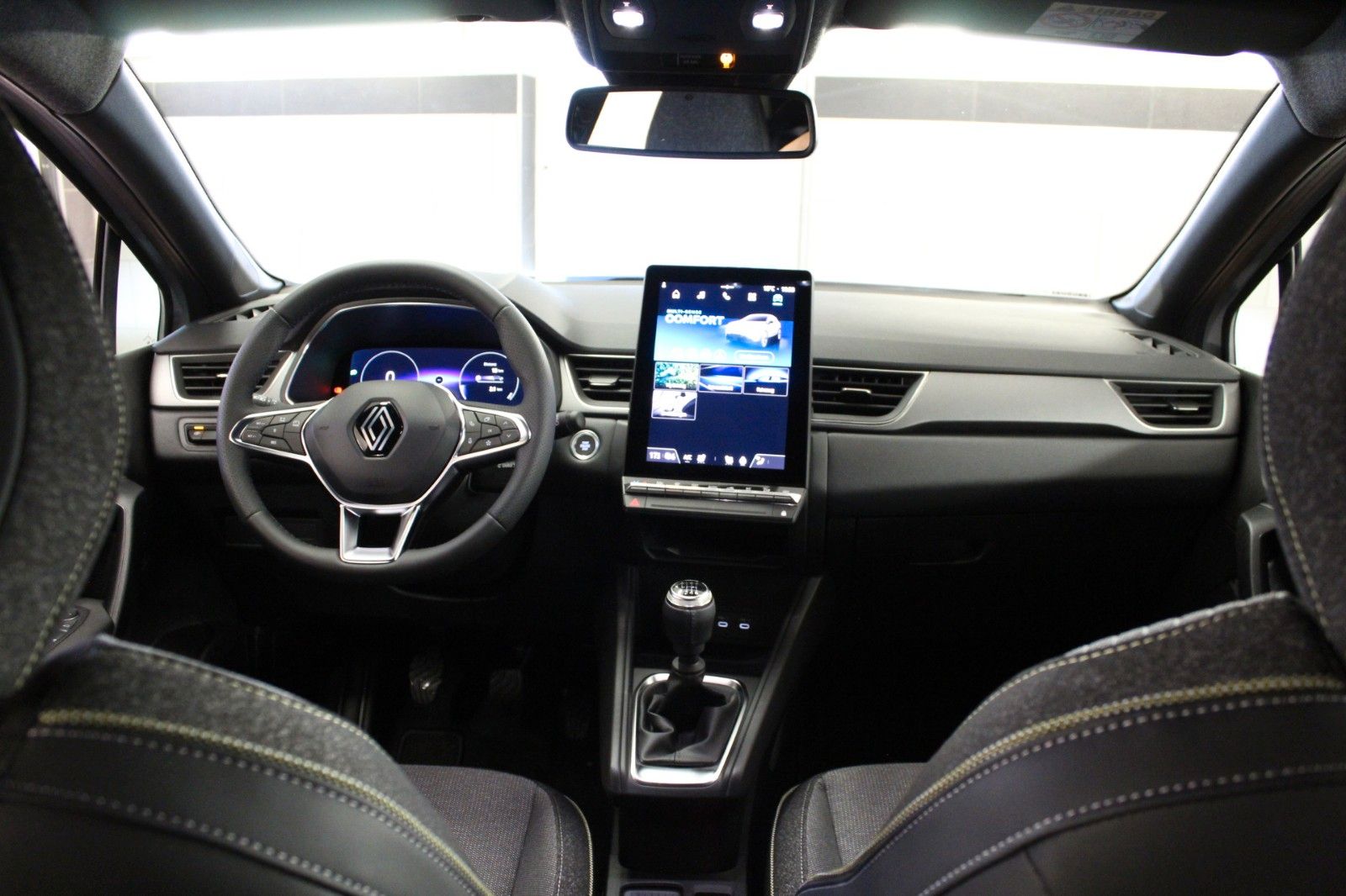Fahrzeugabbildung Renault Captur Mild Hybrid 140 Techno*Winterpaket*