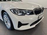 BMW 318i Touring RFK NAVI LED PDC V+H DAB Parkass. K - BMW 318 in Wuppertal