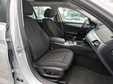BMW 530 D xDrive PANONAVITEMPOMATAHK