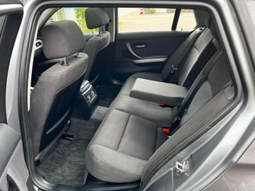 BMW 318 - 12