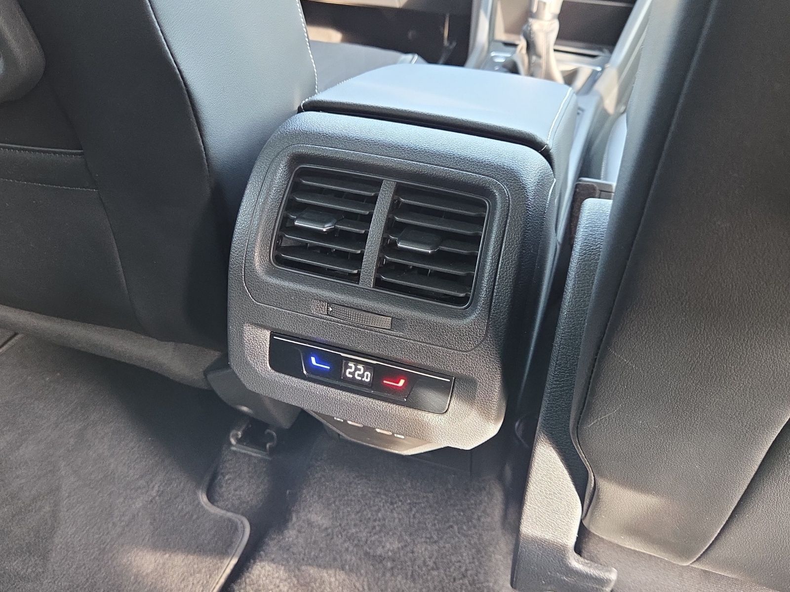 Volkswagen Touran - Bild 18