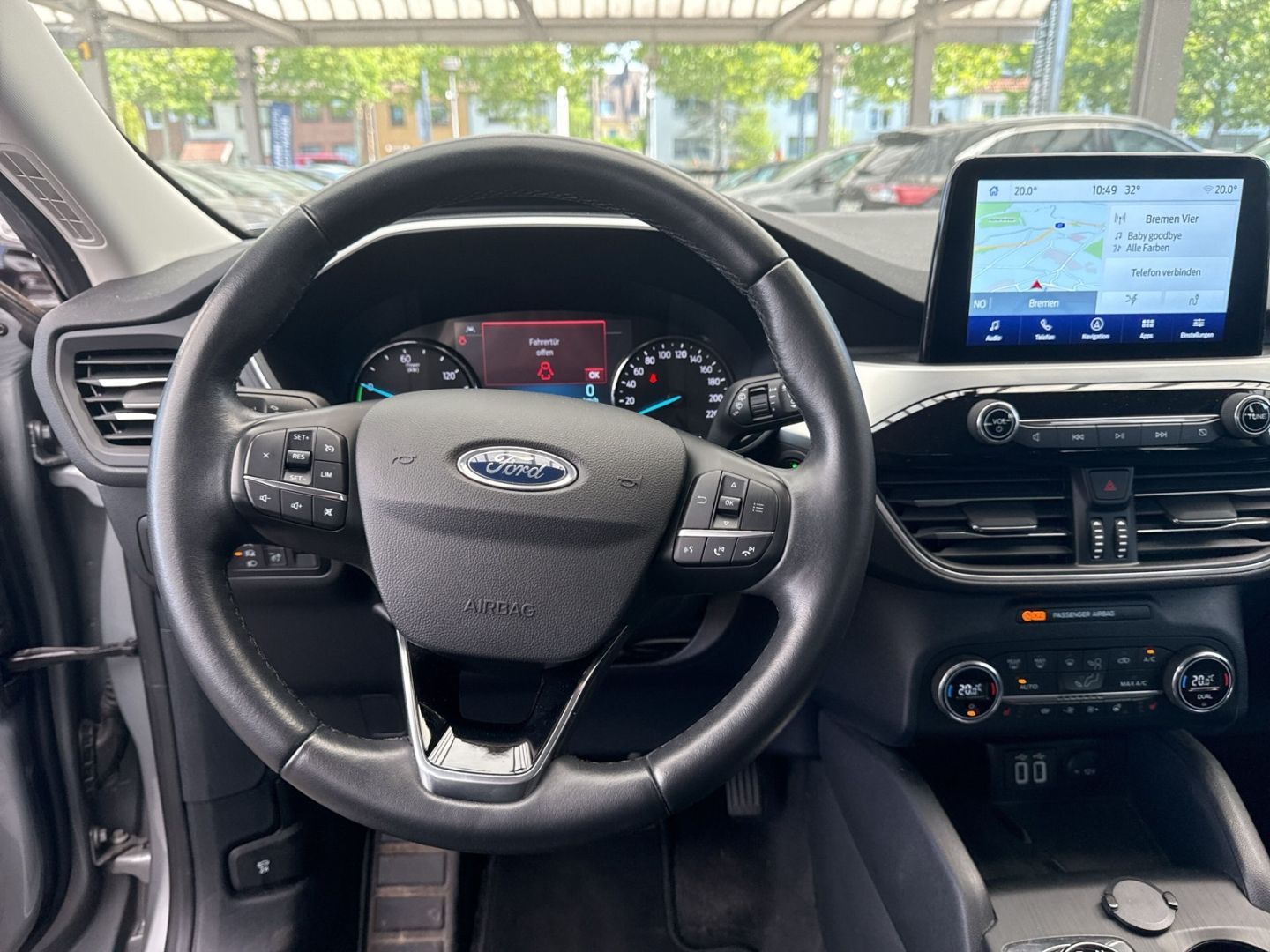 Fahrzeugabbildung Ford Kuga Plug-In Hybrid Cool & Connect AHK schwenkba