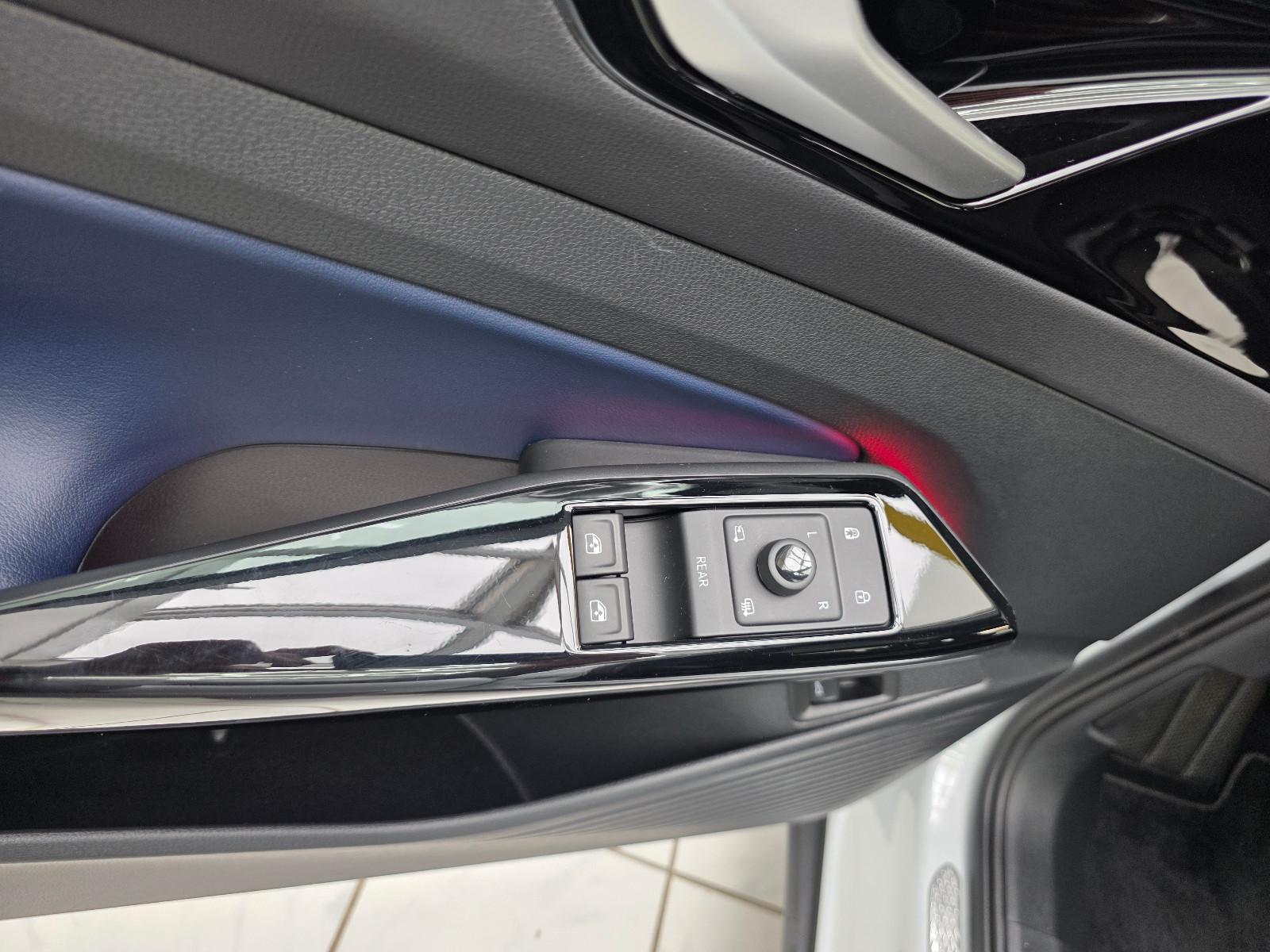 Volkswagen ID.4 GTX 220 kW 4Motion Wärmepumpe AHK Panorama, миниатюра 13