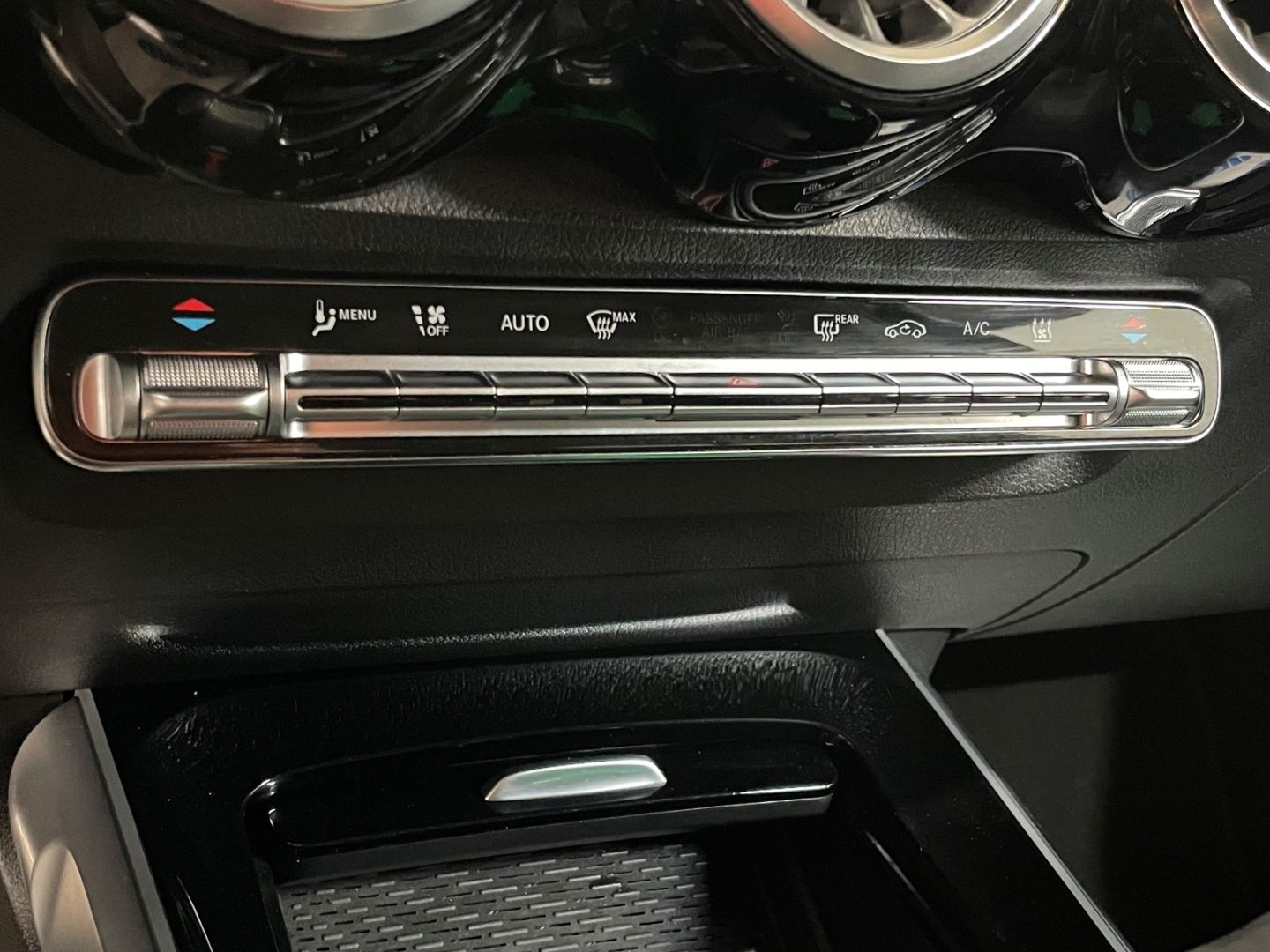 Mercedes-Benz EQB 350 4Matic AMG-Line Automatik Leder Navi LED foto 16