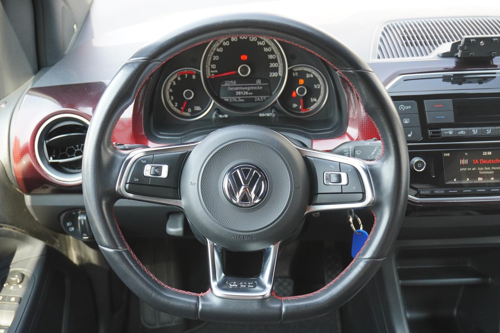 Volkswagen up! 1.0 TSI GTI AAC KAMERA SHZ TEMP 1.HAND