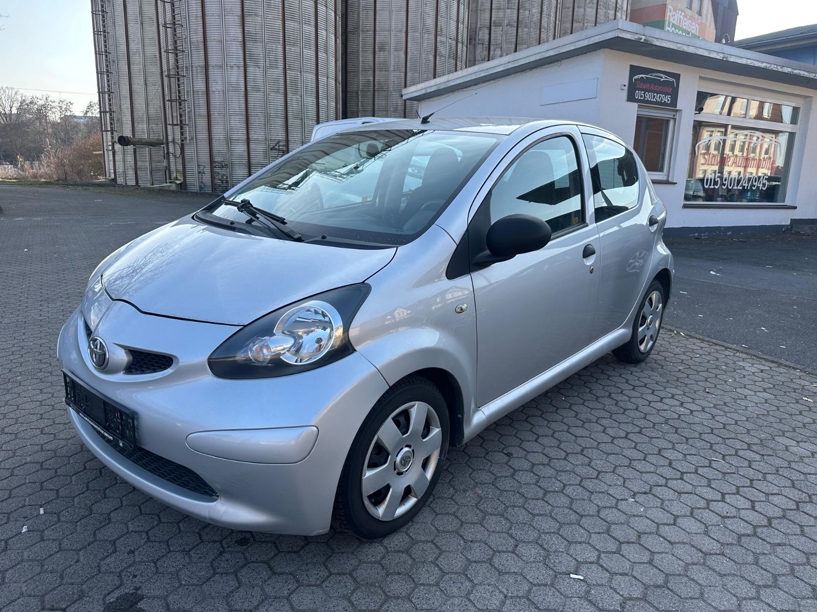 Toyota Aygo AYGO Basis