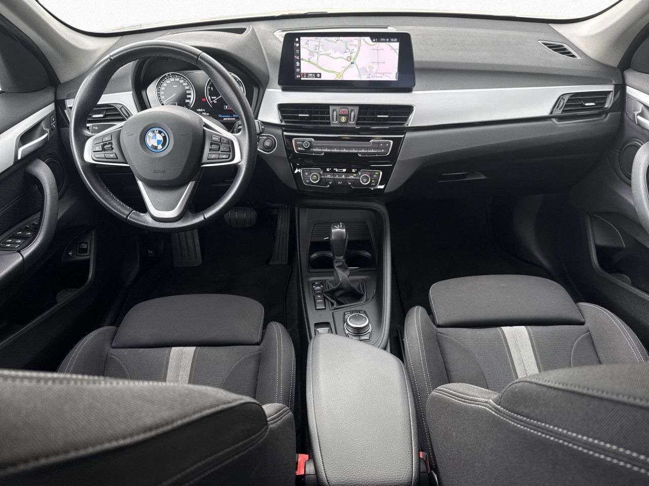 BMW X1 xDrive25e Navi+ HUD LED DA Sitz, Sports.Rfk foto 13