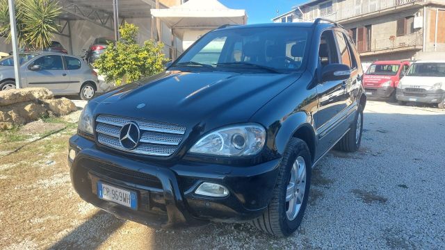 Mercedes-Benz Mercedes-benz ML 270 cdi permuto