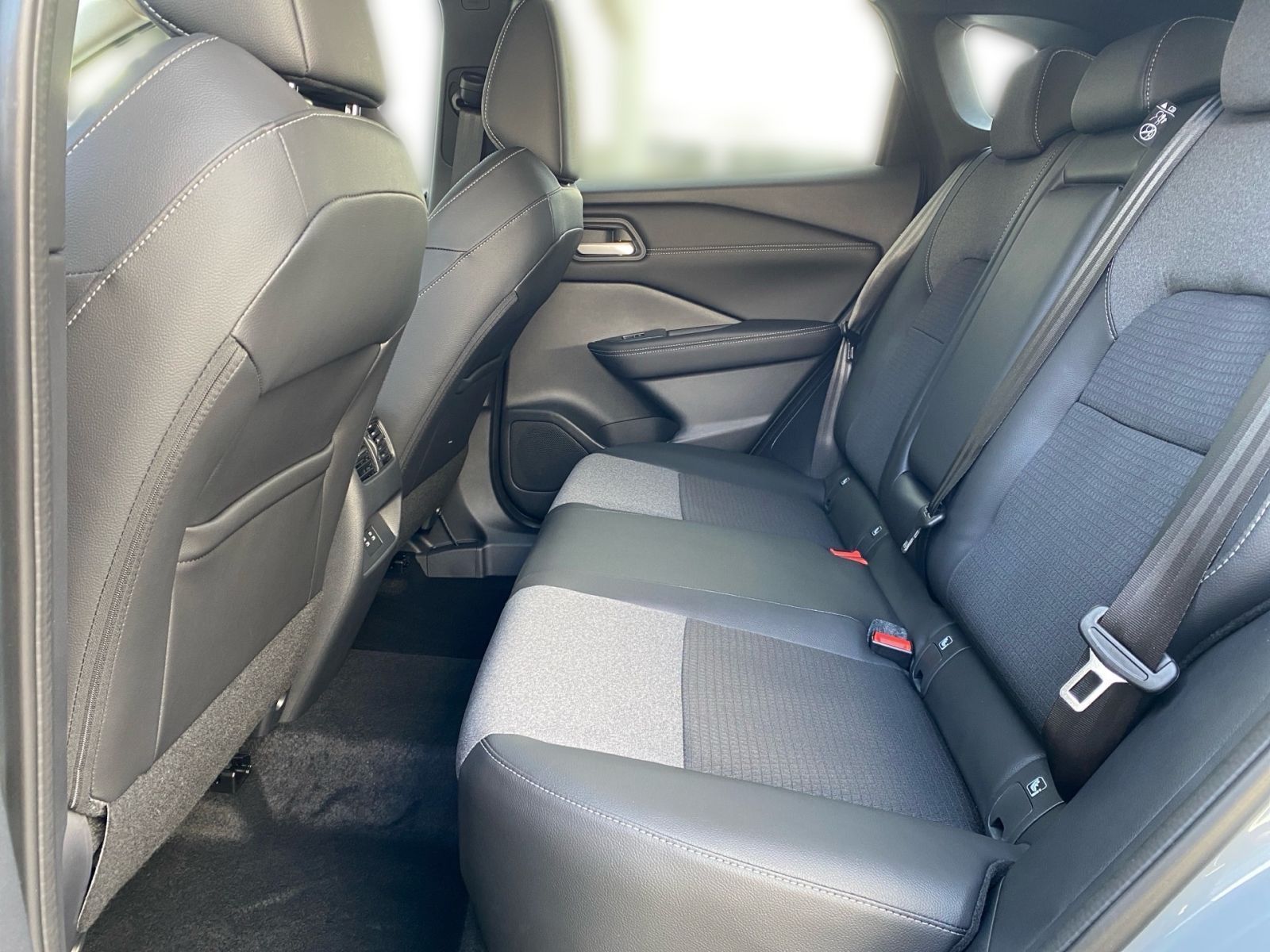 Fahrzeugabbildung Nissan Qashqai N-Connecta*NAVI*PDC*SHZ*KAMERA