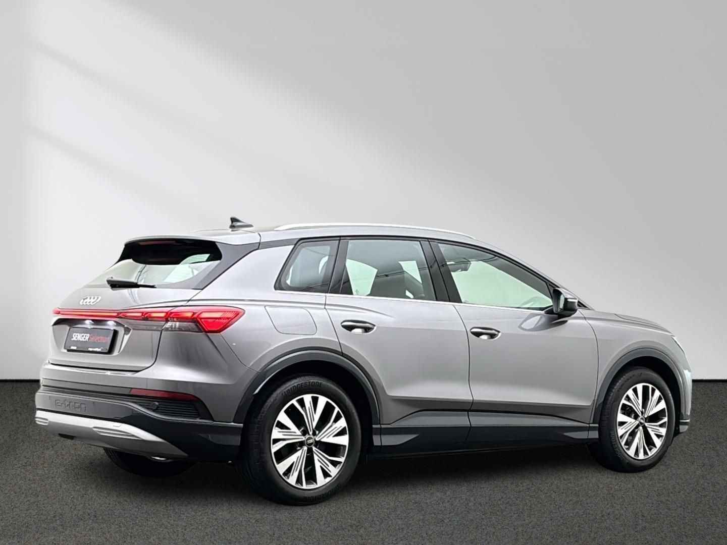 Audi Q4 e-tron 40 Matrix Panorama ACC HUD AHK Navi imagem 3