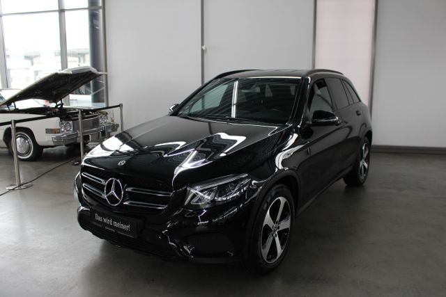 Mercedes-Benz GLC 250 4M AMG Exclusive LED Standheizung PTS