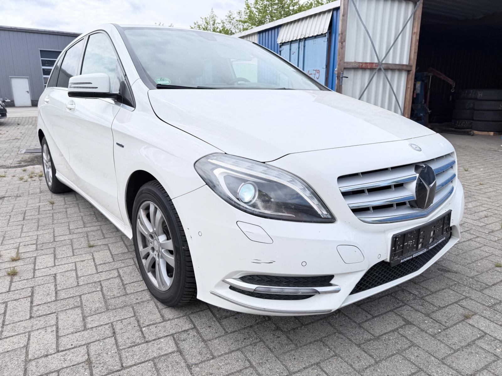 Mercedes-Benz B 180 CDI*Automatik*Navi*Xenon*Tempomat*