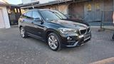 BMW iX1 S DRIVE18i - BMW iX1 mit Panoramadach