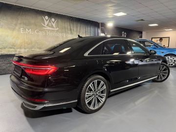 Audi A8 - 6