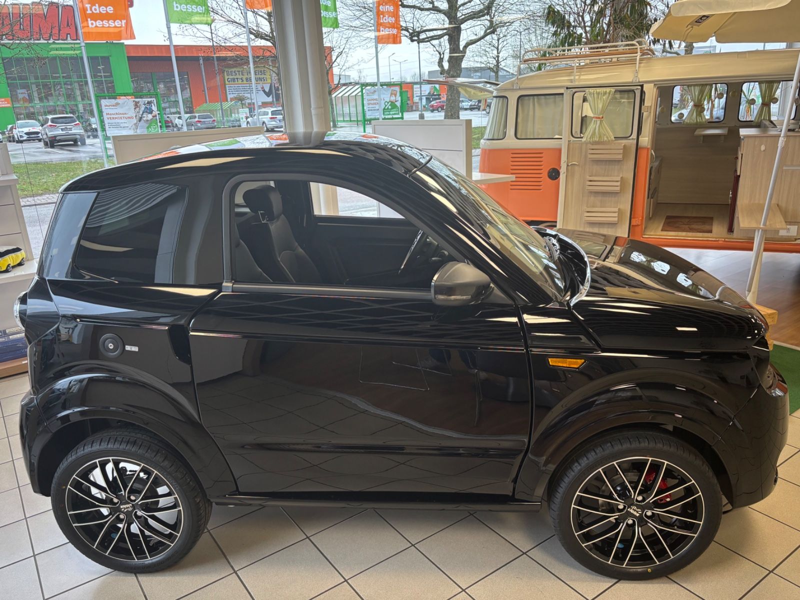 Fahrzeugabbildung Ligier Myli Sitzheizung Rückfahrkamera Carplay