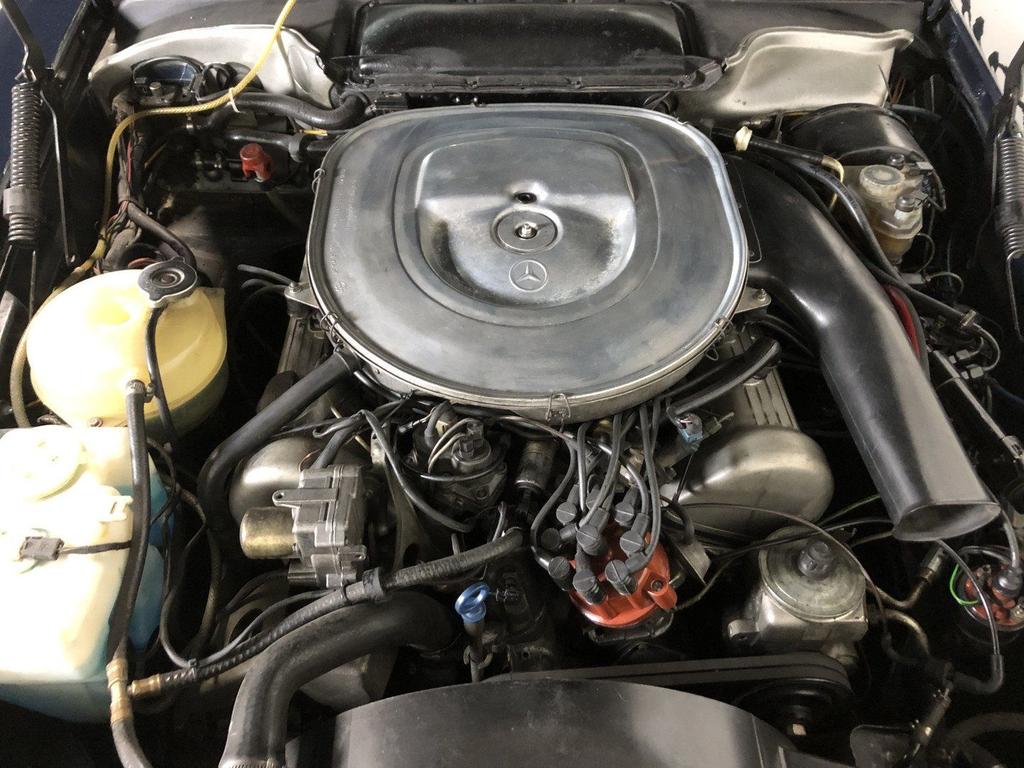 Mercedes-Benz SL 380