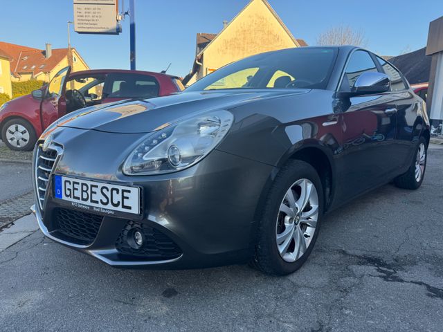 Alfa Romeo Giulietta Turismo EURO5 LEDER LM KLIMAAUTO AHK