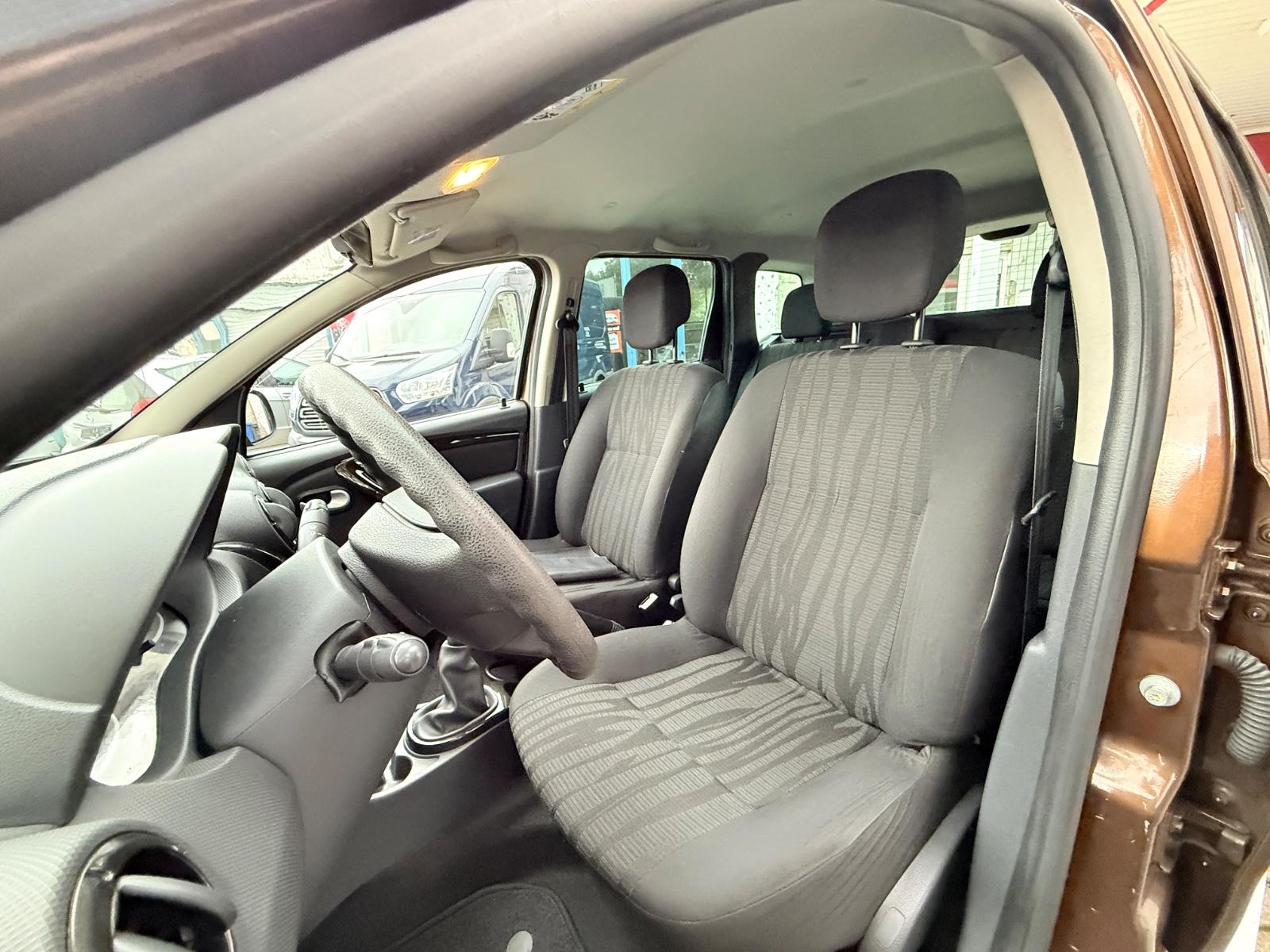 Dacia Duster I Laureate 4x2; ZAHNRIEMEN NEU
