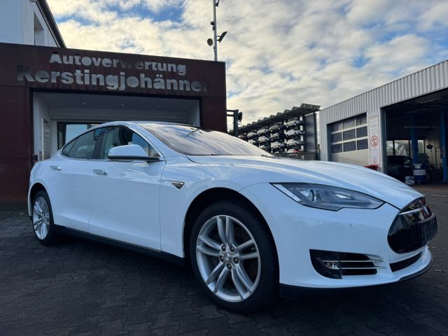 Tesla Model S Basis (Batterie defekt!)